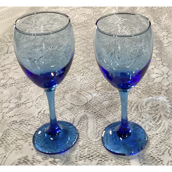 2 CRISTAR Cobalt Blue Wine Glasses Water Goblets 10 oz Copa Versalles Columbia - Picture 1 of 8